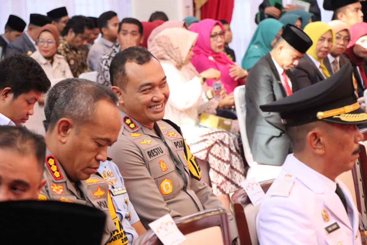 Kapolres Pelabuhan Makassar Hadiri Pengukuhan Pjs Wali Kota dan Bupati Menjelang Pilkada Serentak 2024