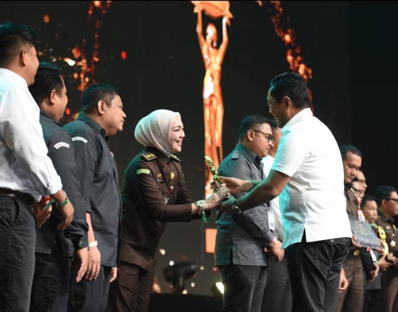 Sentra Gakkumdu Makassar Raih Penghargaan Terbaik Pertama Kategori Fasilitasi