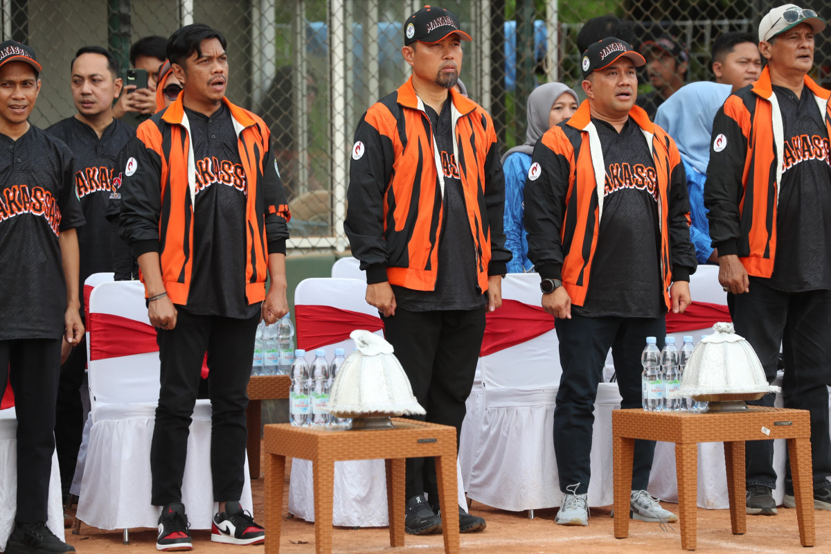 Pjs Wali Kota Makassar Resmi Buka Kejuaraan Softball Cup Tingkat Pelajar SMP