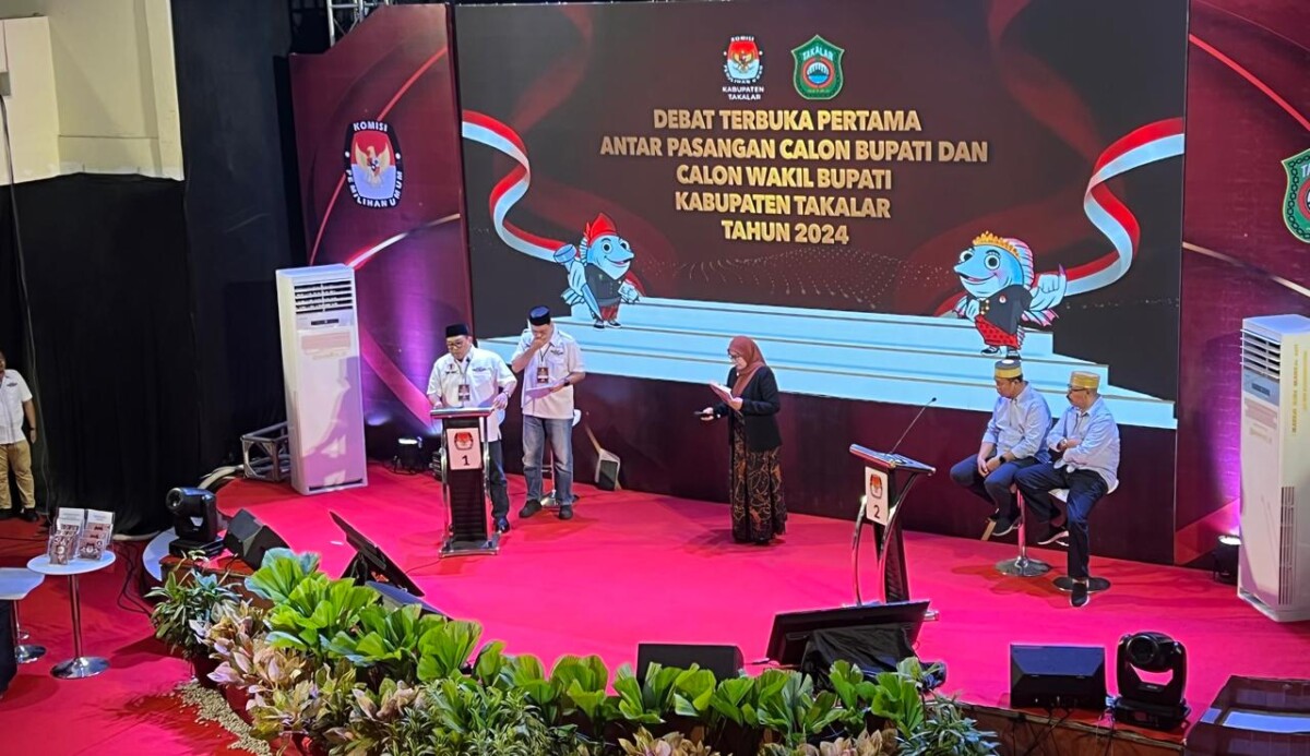 Debat Pertama Pilkada Takalar 2024, Daeng Manye-Hengky Yasin Paparkan Visi Misi dan Program