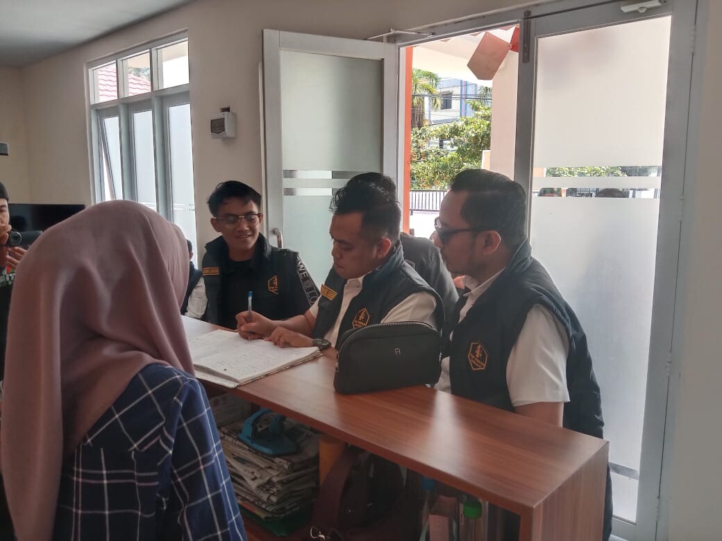Tim Advokasi AURAMA Laporkan Dugaan Pelanggaran Netralitas Oknum Camat ke Bawaslu