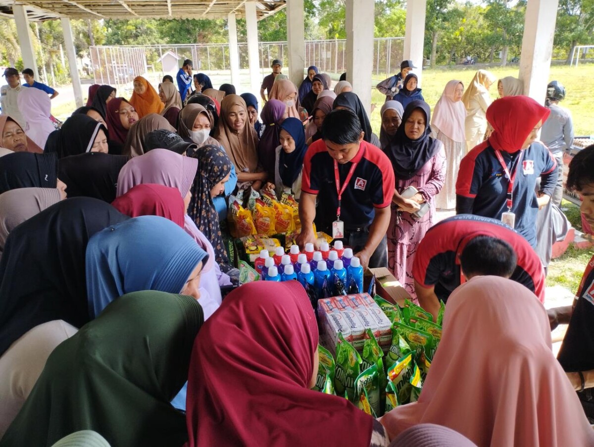 Disprindag dan ESDam Sinjai Kembali Laksanakan Pasar Murah