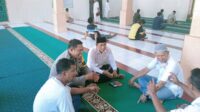 IMG-20241011-WA0042 Sukseskan Pilkada Serentak, Bhabinkamtibmas Ujung Tanah Jalin Silaturahmi dengan Toga