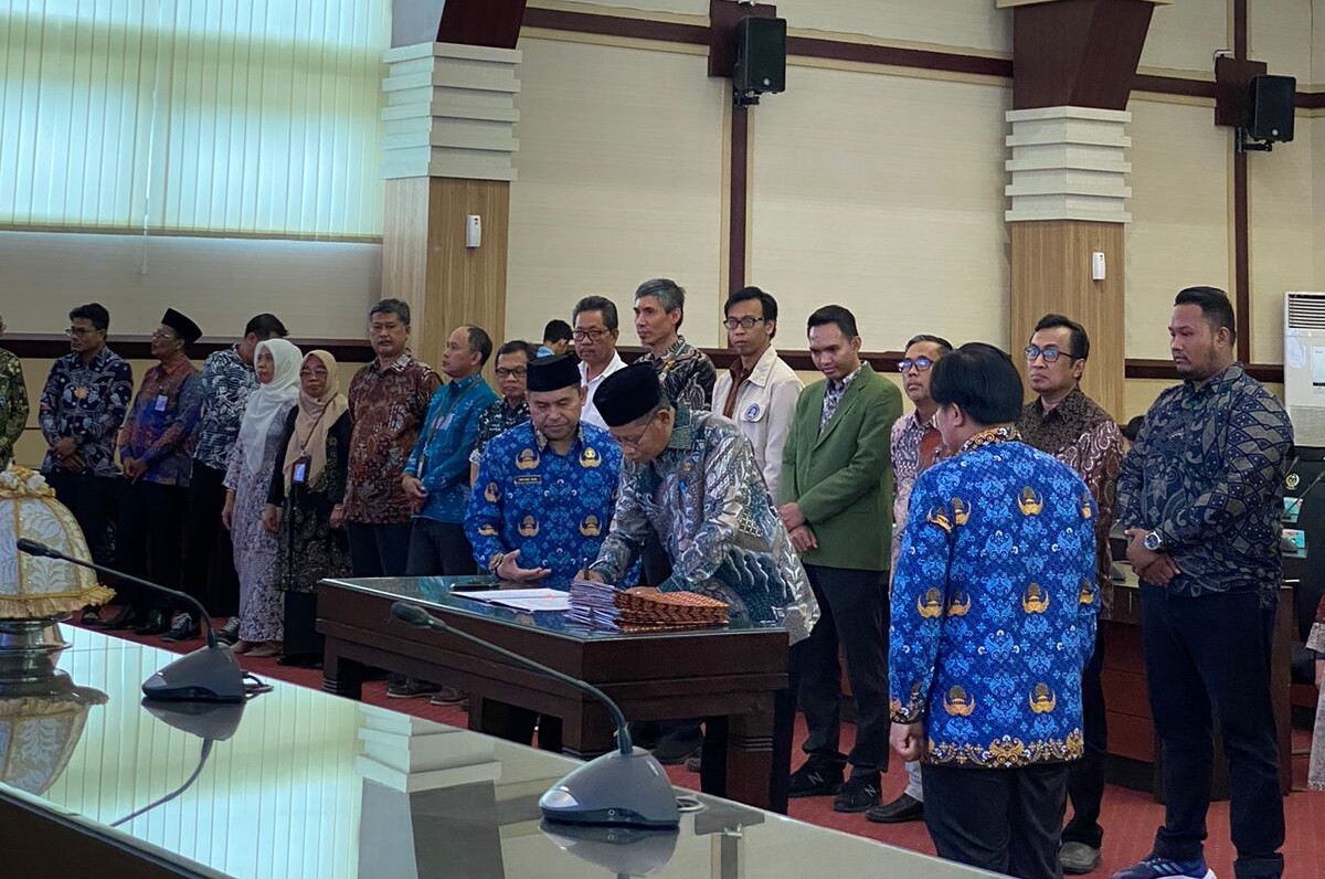 Biro AAKK UIN Alauddin dan Disnakertrans Sulsel Teken PKS, Siapkan Mahasiswa Kerja Lewat Berwirausaha