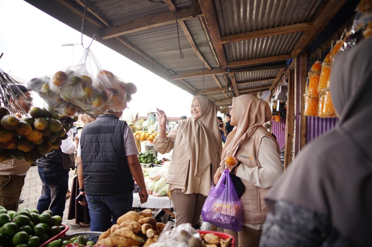 Serap Aspirasi Masyarakat, Aurama' Turun Langsung Sapa Pedagang Pasar Wisata Tinggimoncong