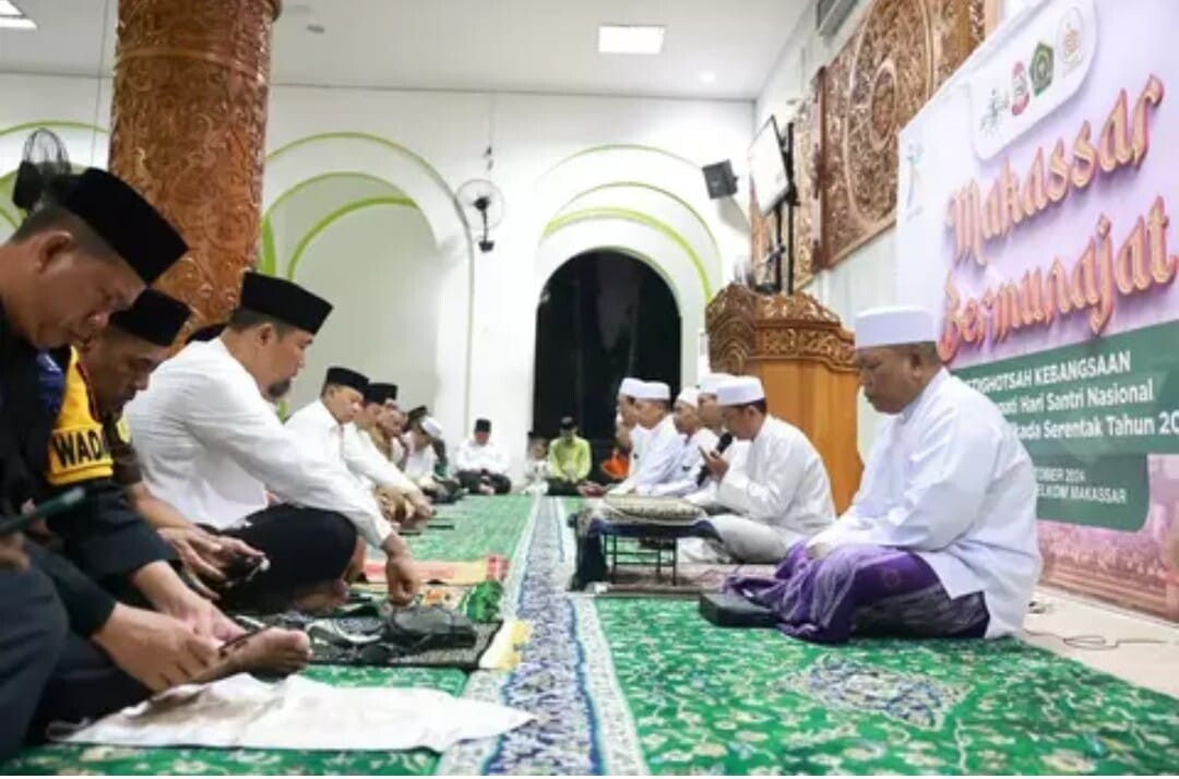 Hadiri Makassar Bermunajat, Pjs Walikota Ungkap Peran Kaum Santri dan Serukan Pilkada Damai