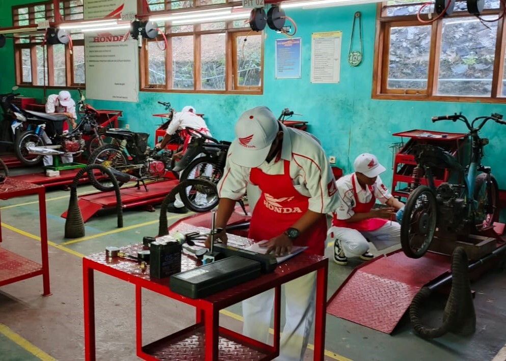 Ratusan SMK Mitra Binaan AHM Beradu Kompetensi di Festival Vokasi Satu Hati