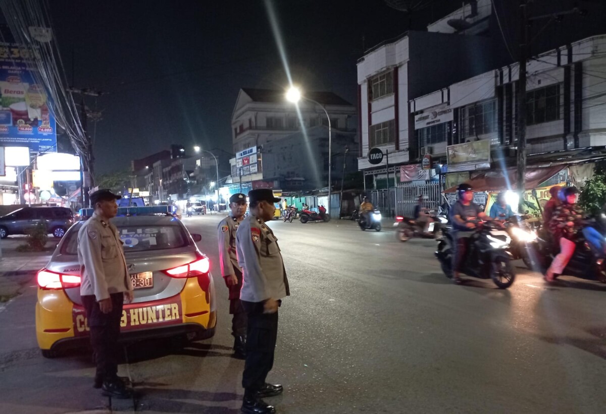 Wujudkan Kamtibmas Kondusif Pilkada Serentak, Polsek Ujung Tanah Tingkatkan Patroli Malam