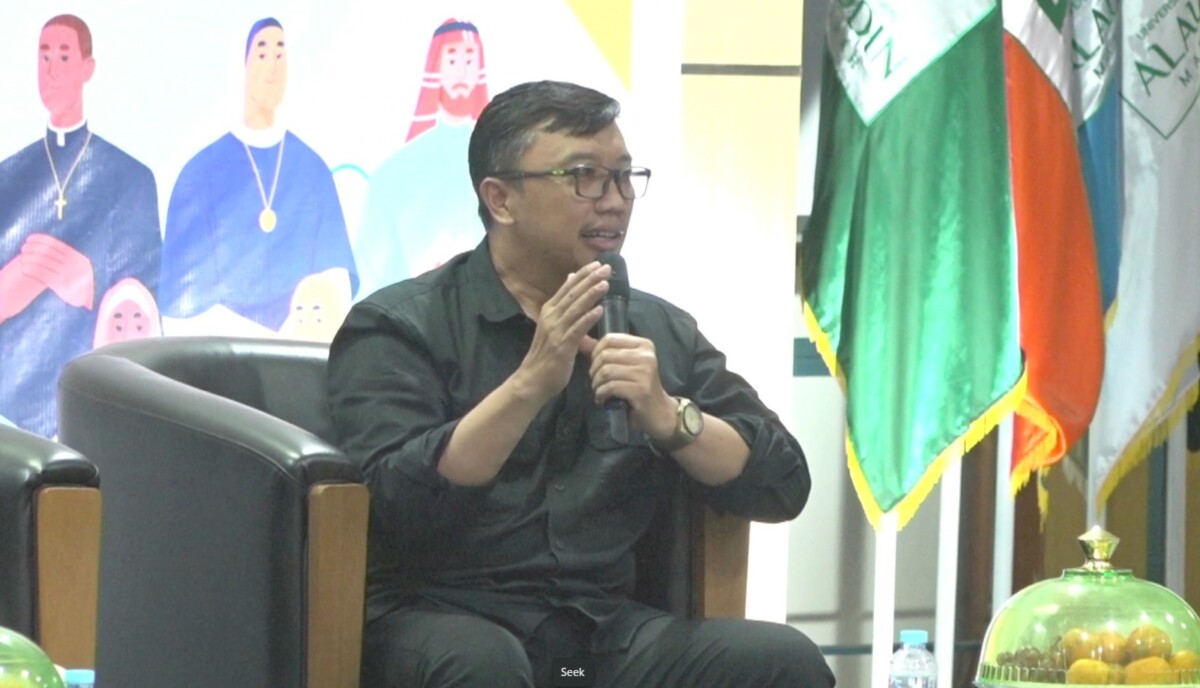 Eks Menpora RI Sambangi UIN Alauddin, Beri Penguatan Moderasi Beragama di Kalangan Mahasiswa