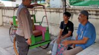 Bhabinkamtibmas Totaka Rutin Sambangi Warga Binaannya