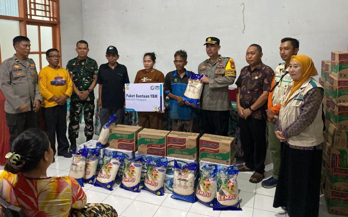 PLN Hadir untuk Korban Bencana di Kabupaten Sidrap pada Momen Hari Pahlawan