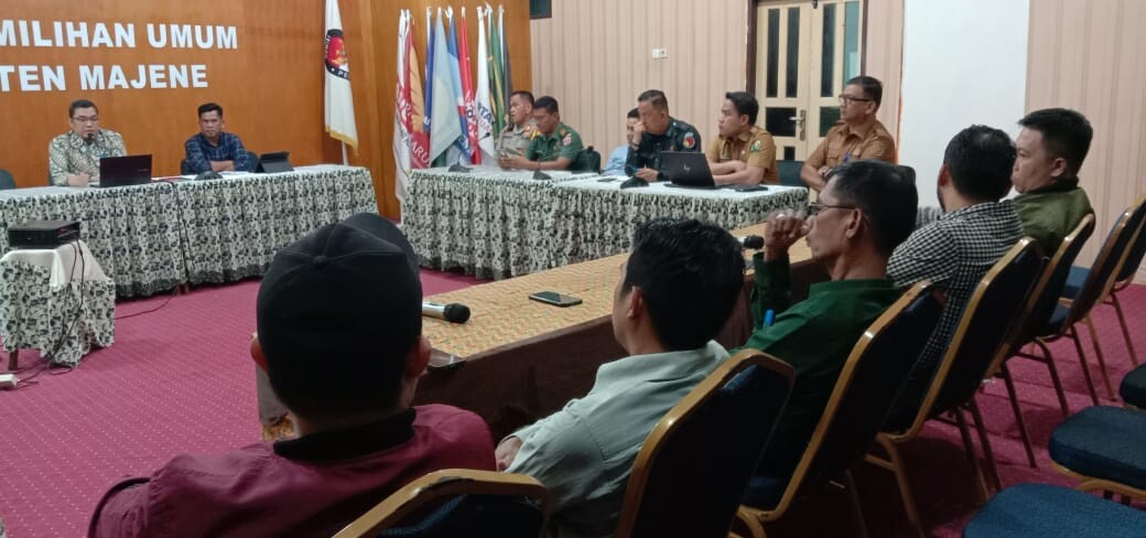 KPU Majene Rakor Persiapan Debat Publik Pilkada 2024