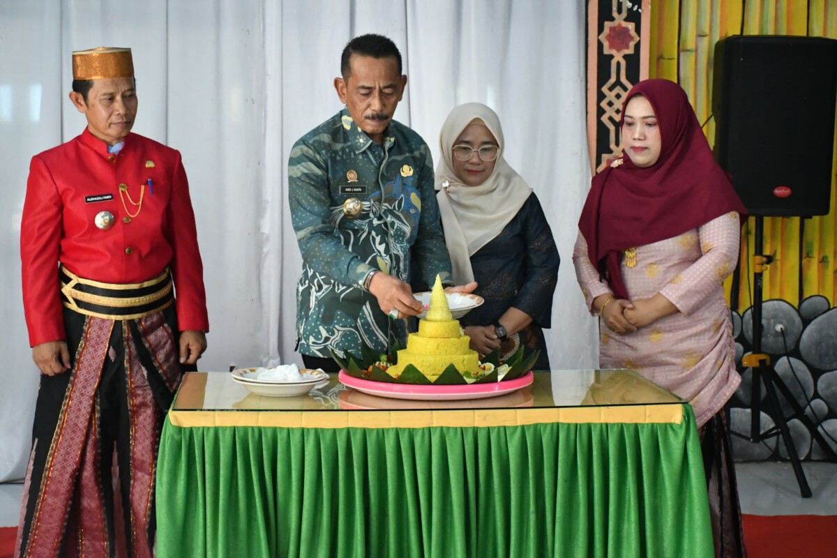 PJ Bupati Sinjai Hadiri Perayaan HUT ke-62 Desa Saotengah