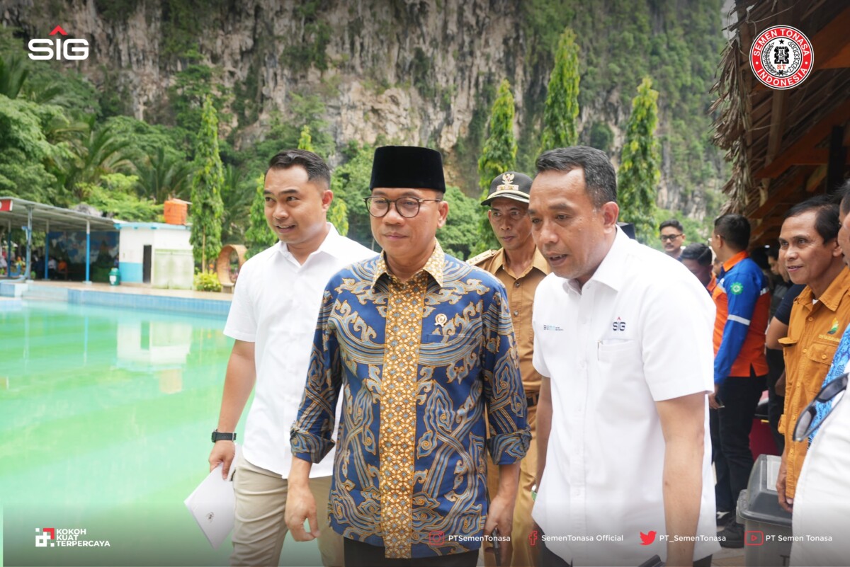 PT Semen Tonasa Salurkan Dana Rp 3,2  M Bantuan Desa Ring 1 Perusahaan