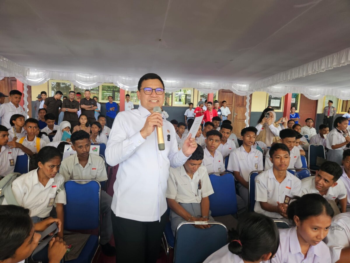 Taruna Ikrar Dorong Generasi Milenial Ambon Berprestasi