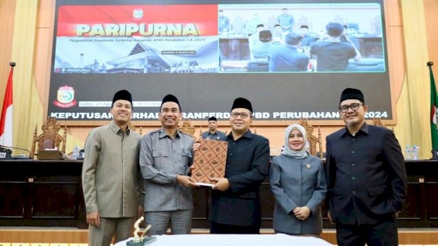 DPRD Makassar Resmikan APBD-P 2024, Danny Pomanto Tekankan Pembangunan Ramah Lingkungan