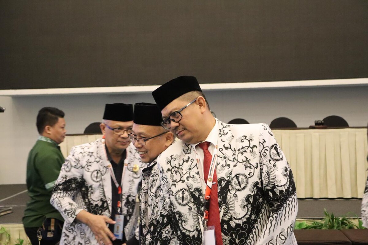 Prof Hasnawi Haris Kembali Pimpin PGRI Sulsel untuk Periode Kedua
