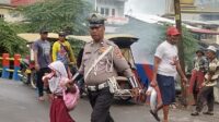 Oplus_131072 Unit Lantas Polsek Ujung Tanah Berikan Pelayanan Prima di Jam Sibuk