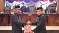 WhatsApp Image 2024-12-13 at 20.55.31 Pemkab Dan DPRD Sinjai Setujui Ranperda APBD Tahun Anggaran 2025