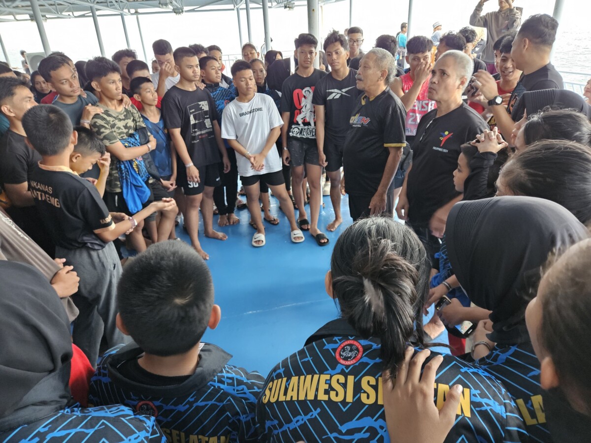 Kejurnas Karate Kapolri Cup 2024, Semangat Juang Karateka Inkanas Sulsel Berlatih di Atas Kapal