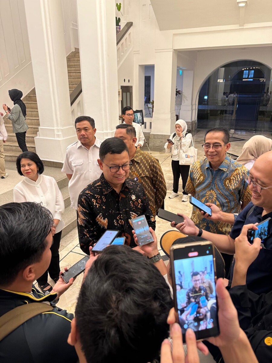 Visit ke Bio Farma, Taruna Ikrar Harap Obat Murah, Berkualitas Bukan Keniscayaan Bagi Indonesia