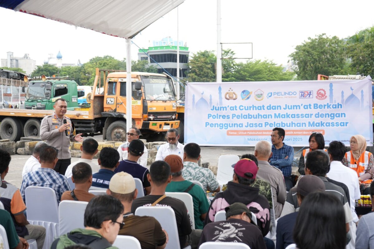 Operasi Keselamatan 2025, Polri Gelar Jumat Curhat Dengarkan Aspirasi Pengguna Jasa Pelabuhan