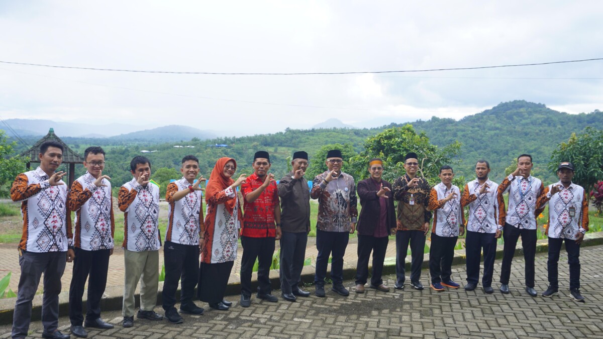 Pantau CBT SNPDB, Setditjen Pendis Kemenag Lakukan Monev ke MAN IC Gowa