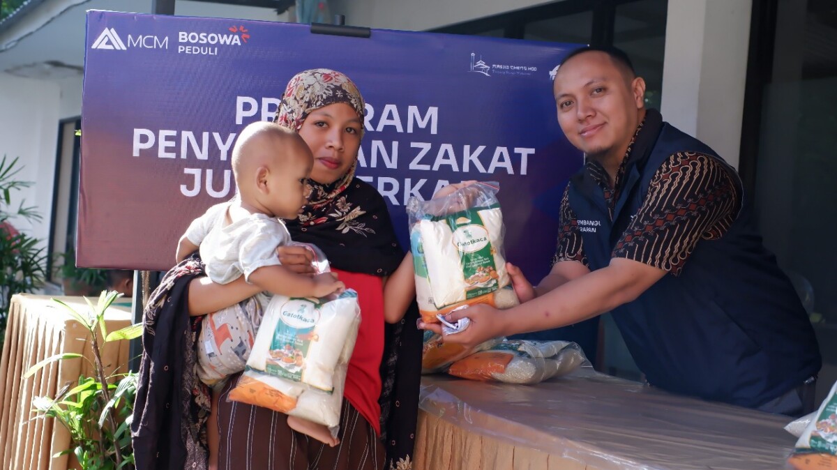 116 ton Paket Pangan Bosowa Peduli Sasar Warga Mamminasata di Bulan Ramadan