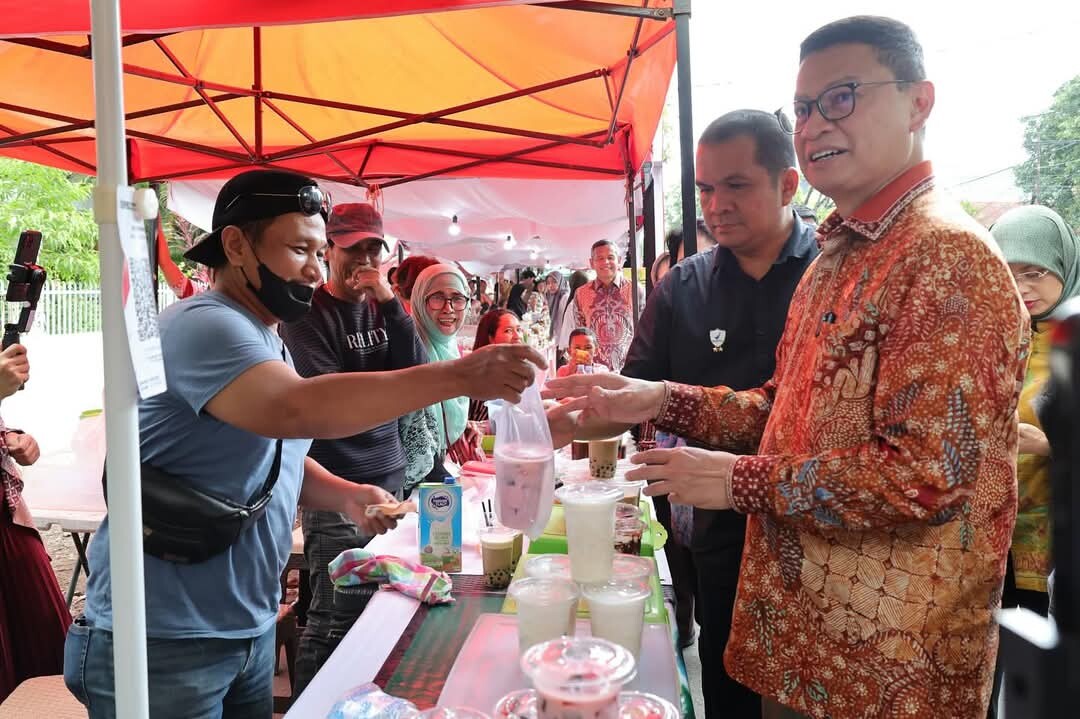 Kepala BPOM Taruna Ikrar Inspeksi Sentra Jajanan di Mappanyukki Makassar, Pastikan Takjil Buka Puasa Aman