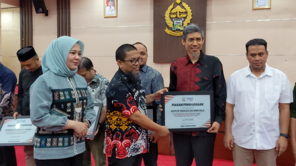 Kalla Institute Raih Penghargaan Digital 2025, Siap Ciptakan Generasi Unggul