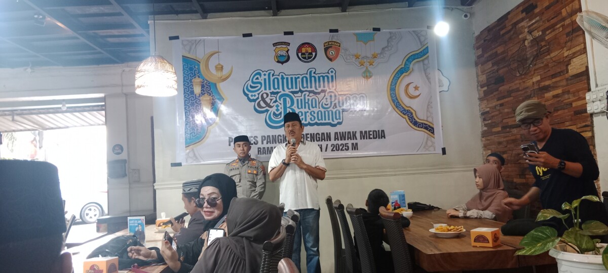 Polres Pangkep dan Awak Media Berbagi Takjil dan Bukber