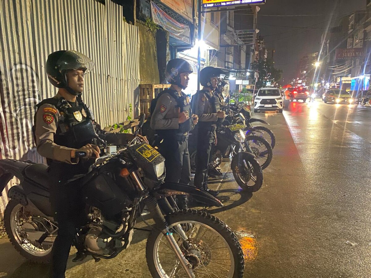 Ciptakan Rasa Aman pada Malam Hari, Satsamapta Polres Pelabuhan Makassar Rutin Patroli