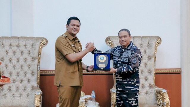 Bupati Bantaeng Uji Nurdin Terima Kunjungan Komandan Lantamal VI Brigjen TNI (Mar) Wahyudi