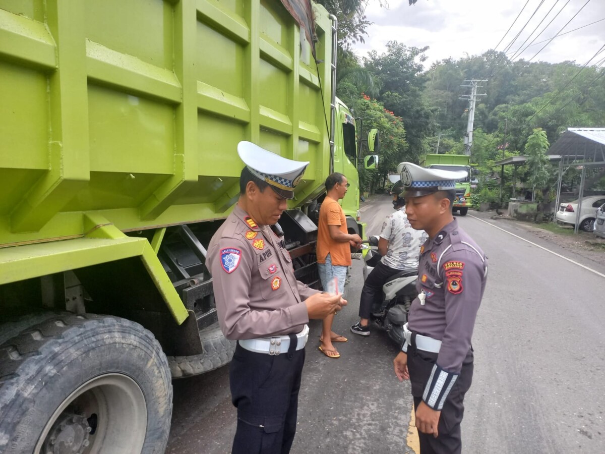Rusak Infrastruktur Jalan, Satlantas Polres Enrekang Tertibkan Kendaraan ODOL