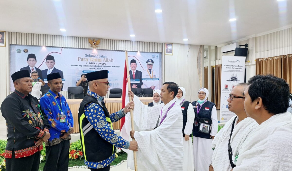 Pelepasan Kloter 29 UPG, Dihadiri Pendeta Steven Alexander Wonmaly dari Papua