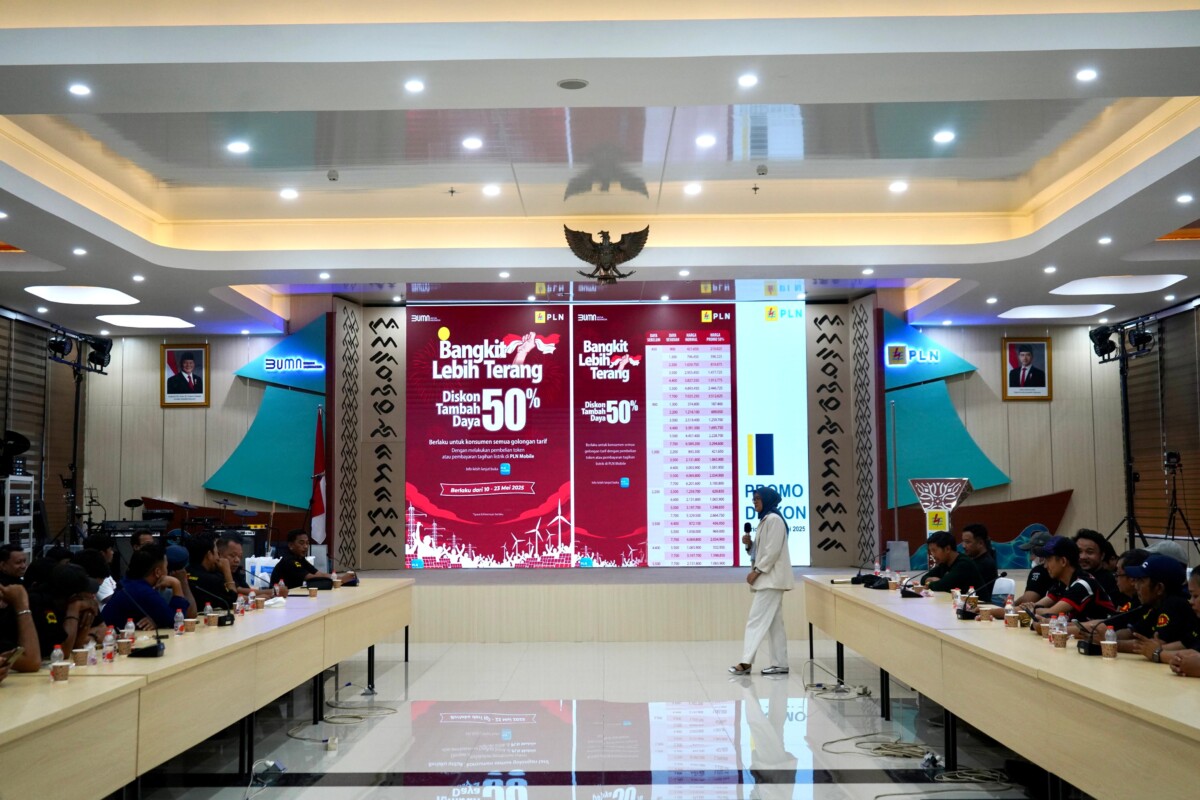 PLN Sosialisasikan Aplikasi PLN Mobile dan Promo Tambah Daya 50% kepada Komunitas Pengemudi Mobil Online