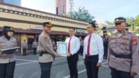 43 Anggota Satreskrim Polrestabes Makassar Terima Penghargaan Usai Ungkap Pelemparan Bom Molotov Pos Polantas