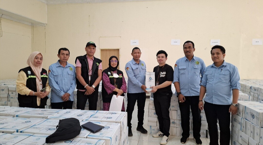 PPIH Mulai Distribusi Air Zamzam, Kota Makassar Terima 1.169 Galon 