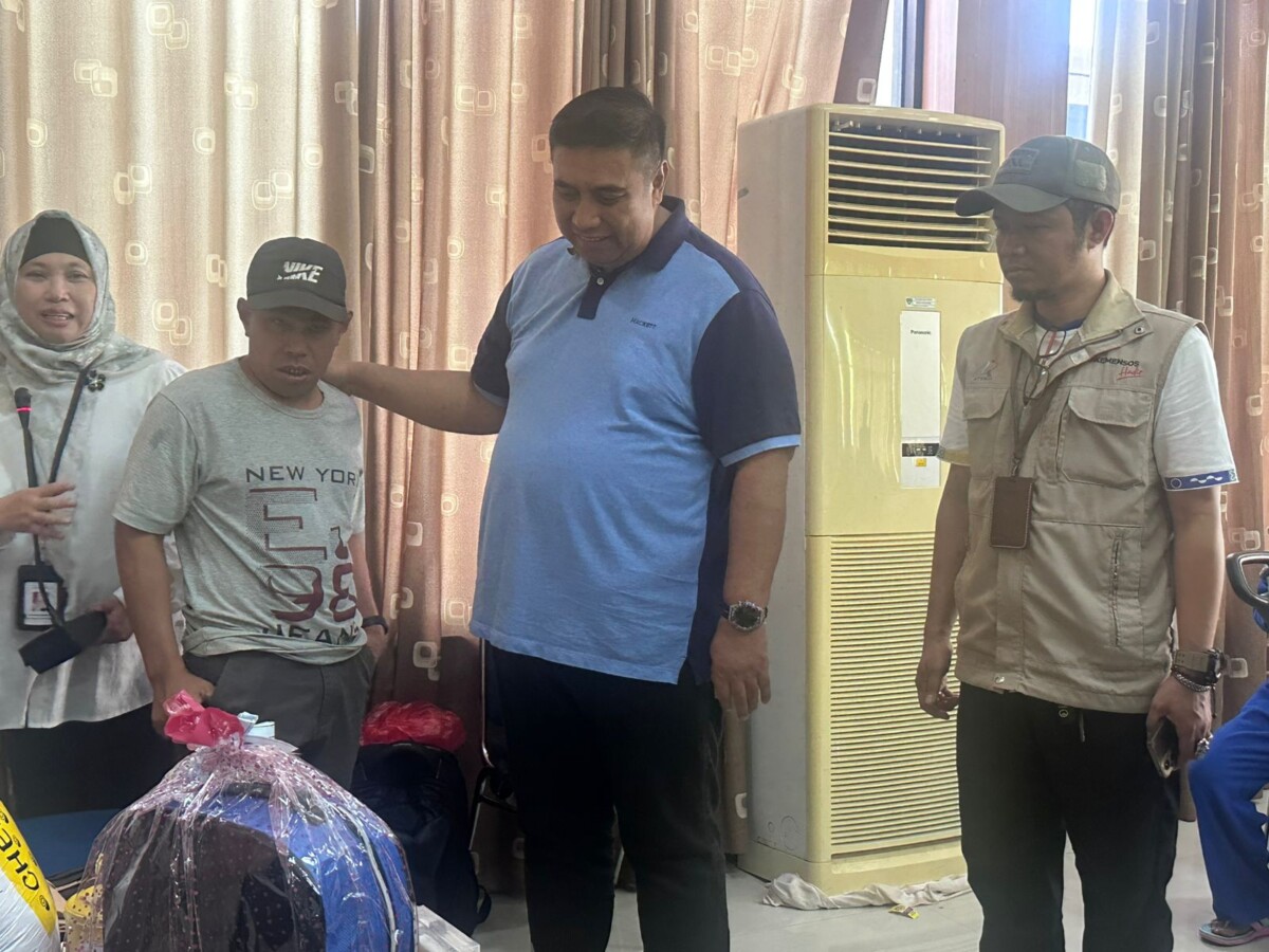 Kemensos Salurkan Bantuan ATENSI untuk Anak-anak Maros