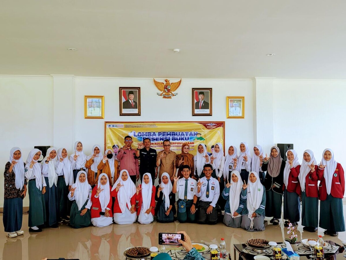 Tingkatkan Literasi Kritis Pelajar, Dispusip Bantaeng Gelar Lomba Pembuatan Resensi Buku