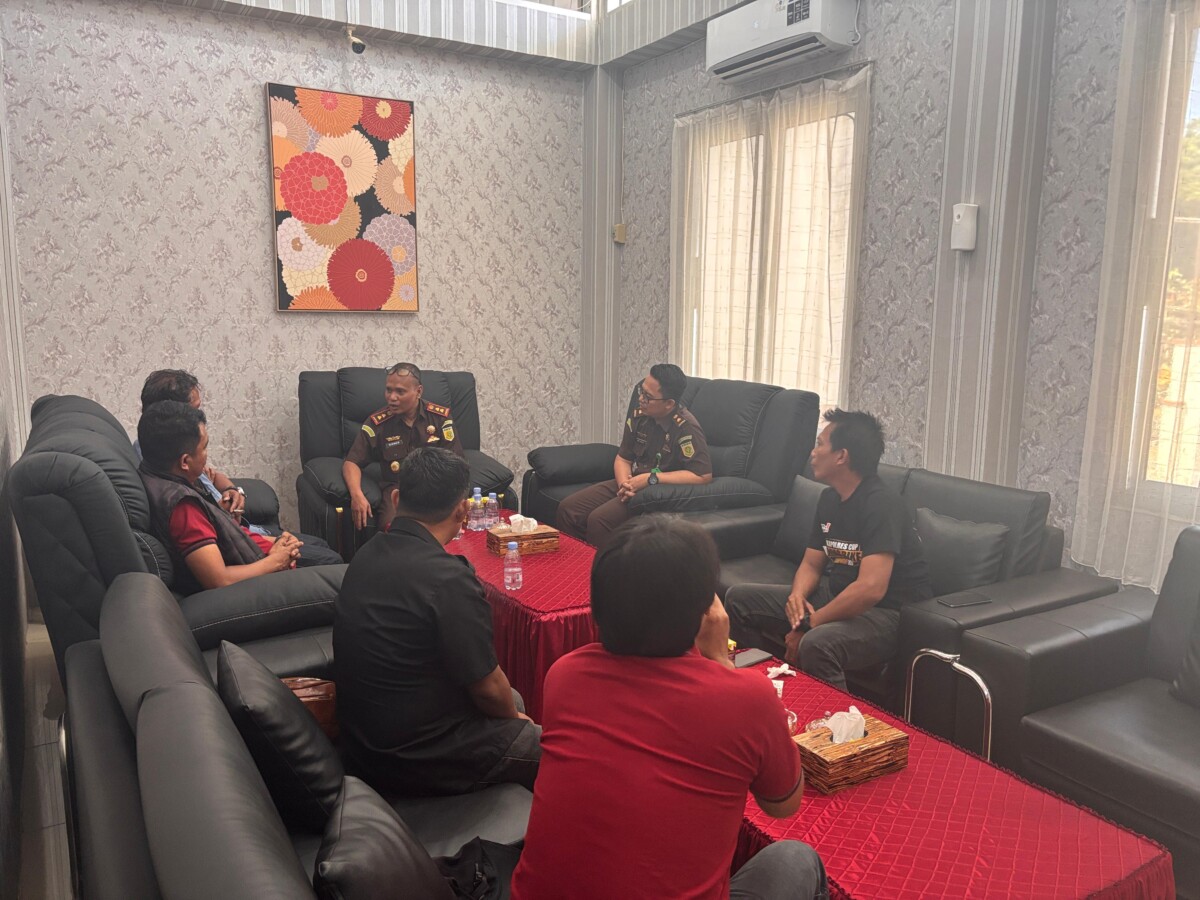 Hari Pertama Menjabat, Kajari Sinjai Terima Kunjungan DPC AMJI-RI