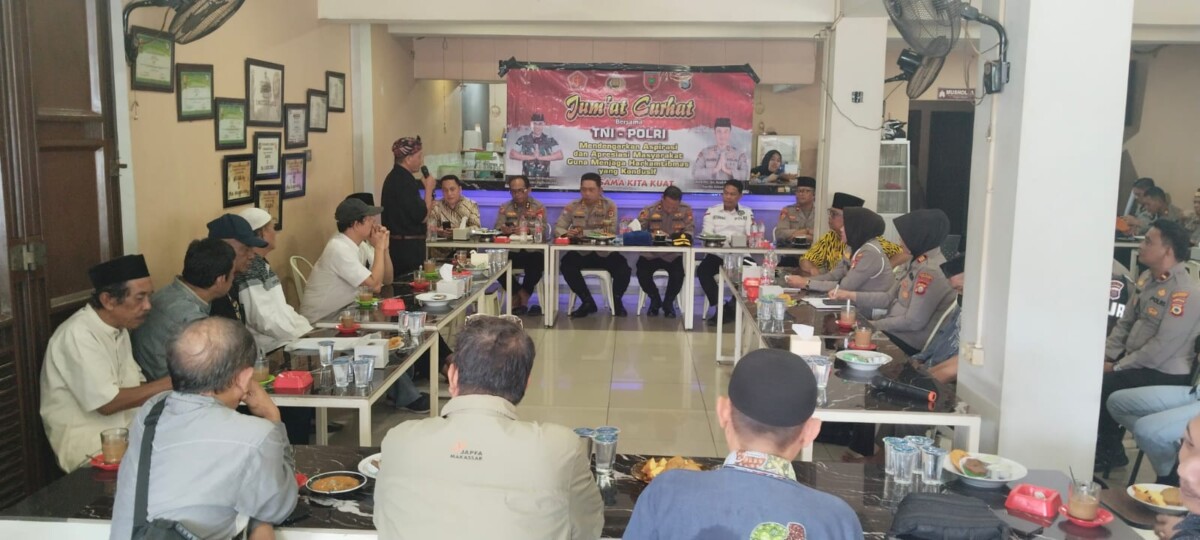 Dari Warkop, Polda Sulsel Bersama Polres Pelabuhan Makassar Serap Aspirasi Masyarakat