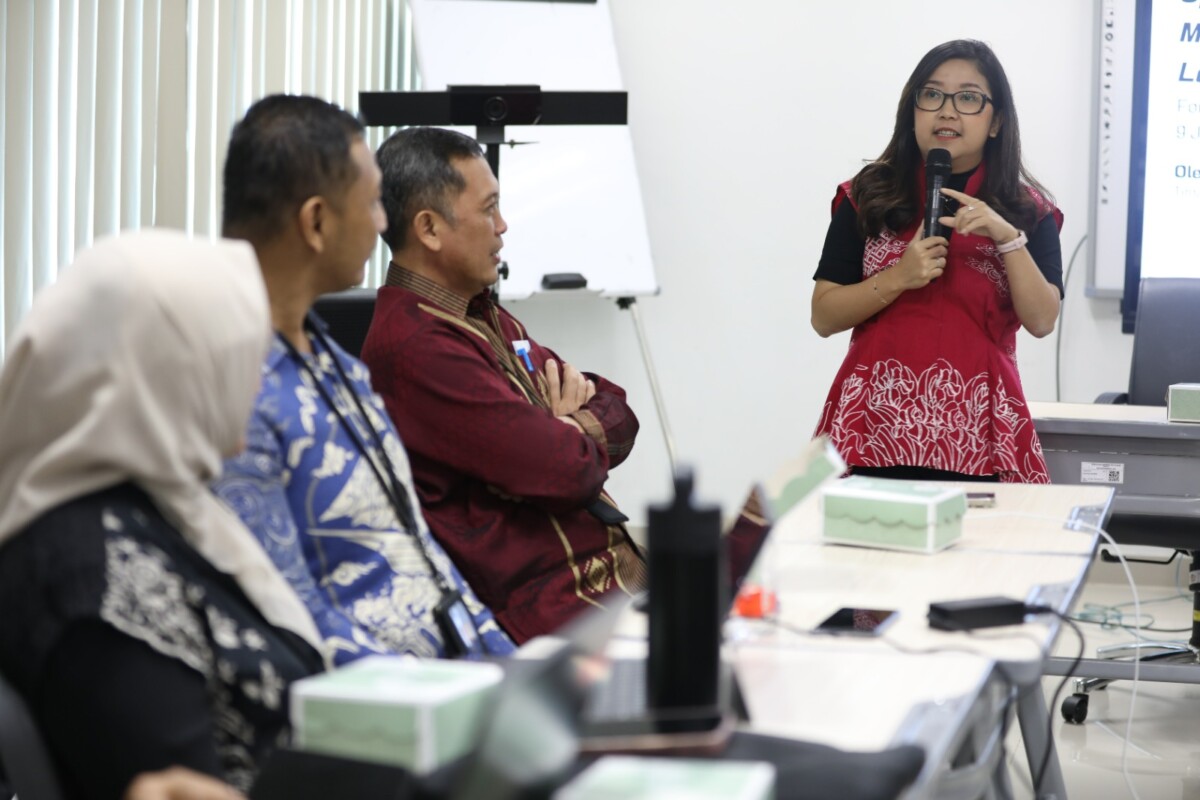 Poltekpar Makassar Perkuat Komitmen Transparansi Lewat Sosialisasi PPID dan Regulasi Keterbukaan Informasi Publik