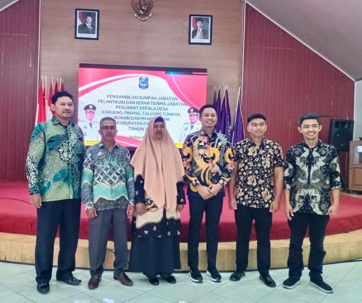 Lantik Lima Penjabat Kepala Desa, Bupati Minta Bantu Sukseskan Program Prioritas Nasional di Enrekang