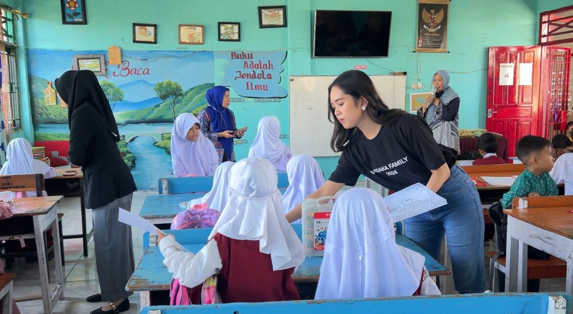 Vasaka Hotel Makassar Gelar Kegiatan Mewarnai untuk Siswa SD dalam Rangka Hari Anak Nasional