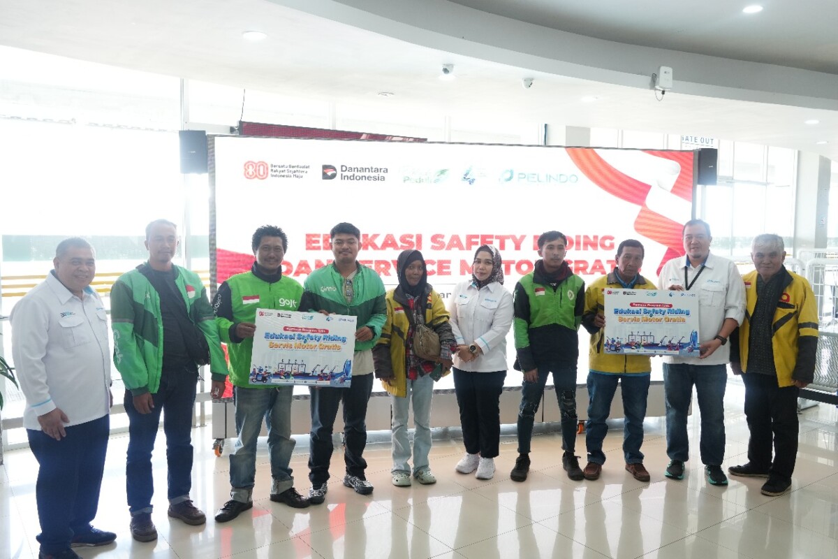 HUT Kemerdekaan RI, Pelindo Edukasi Safety Riding 80 Ojol di Makassar