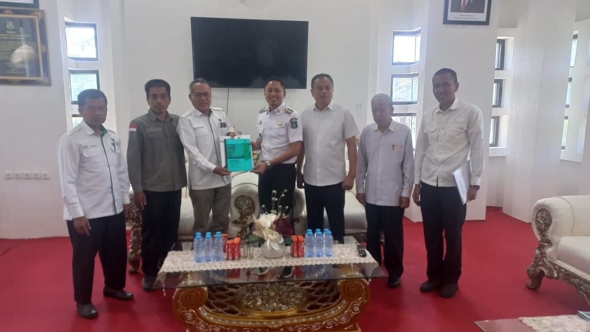 BAZNAS Serahkan Laporan Kinerja Semester Pertama 2025