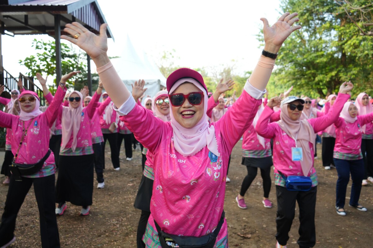 Melinda Aksa Pimpin Kekompakan Kader PKK dalam Family Gathering HKG ke-53