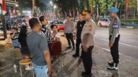 IMG-20250827-WA0011 Polsek Wajo Sapa Warga dalam Patroli Malam, Pastikan Situasi Kondusif