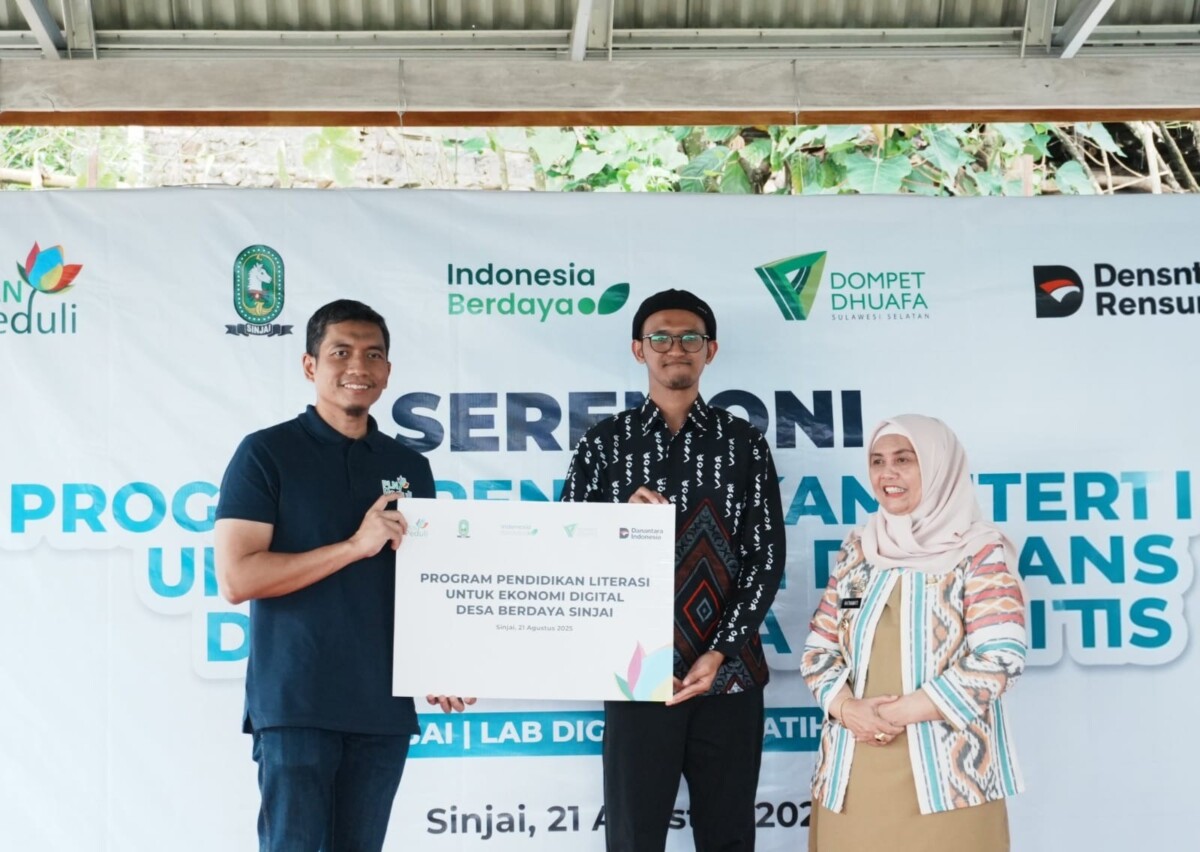 PLN UIP3B Sulawesi Dorong Literasi Digital dan Pemberdayaan Masyarakat Desa Arabika Sinjai Lewat Program TJSL